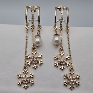✨2/$10✨ Gold Snowflake Dangle Earrings CZ Crystals Faux Pearls Rhinestone 2.5”